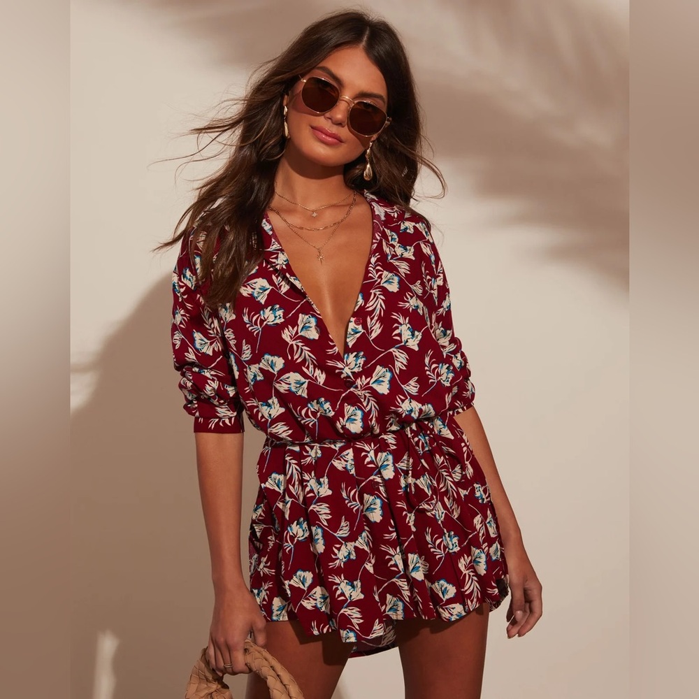 VICI Lorian Floral Waist Tie Romper